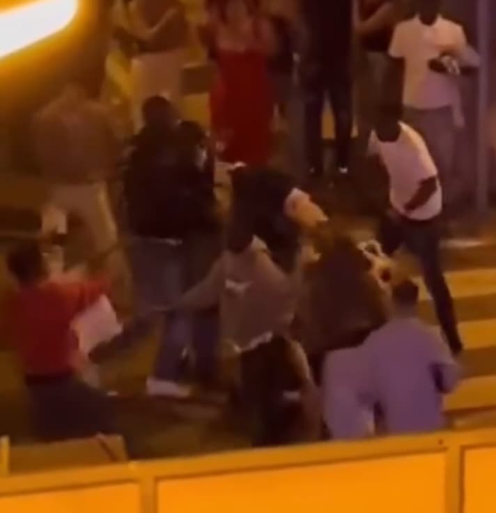 Pelea multitudinaria en Almería